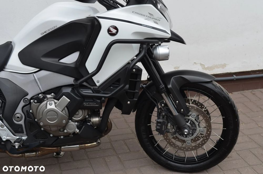 Honda VFR - 16