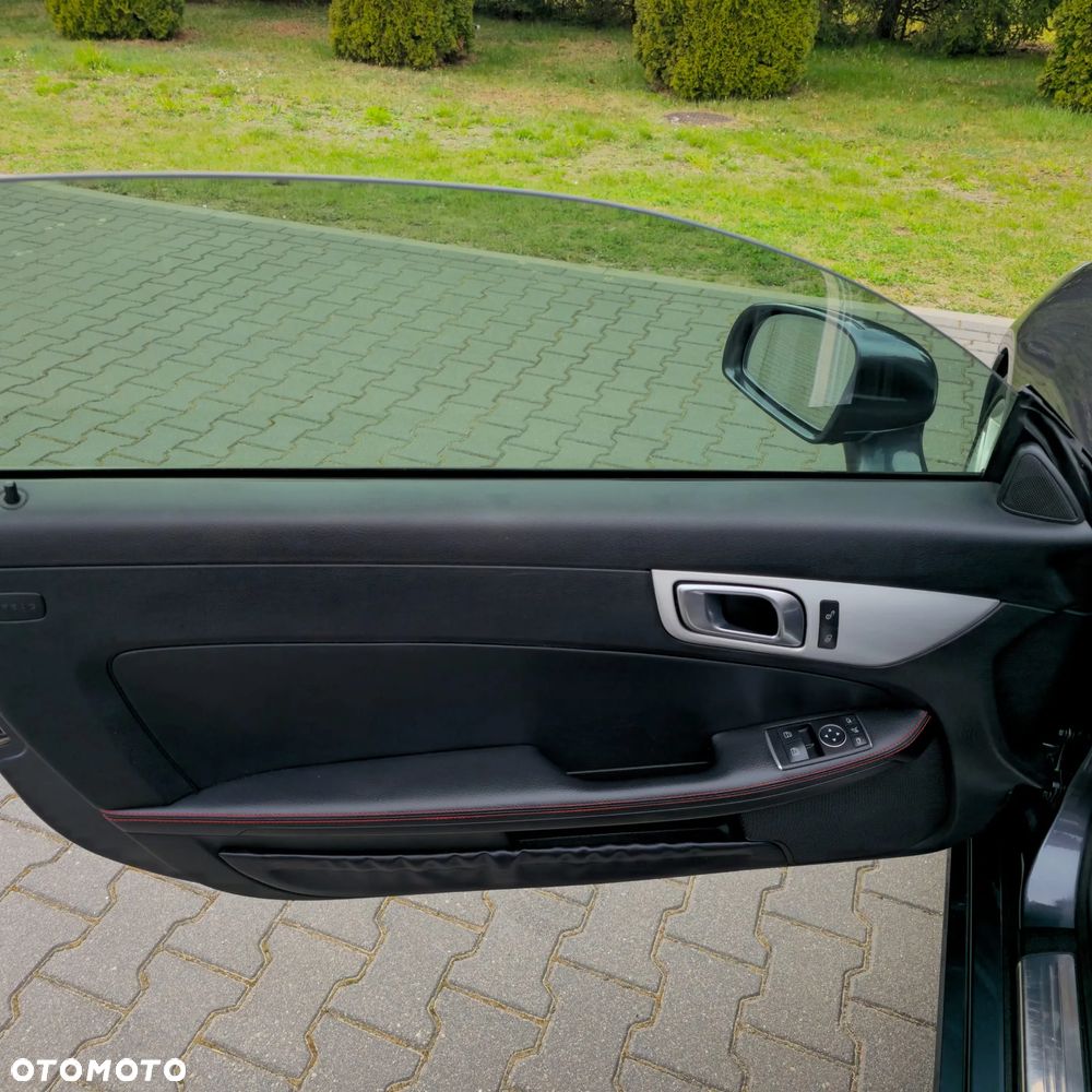 Mercedes-Benz SLK 200 (BlueEFFICIENCY) 7G-TRONIC - 35