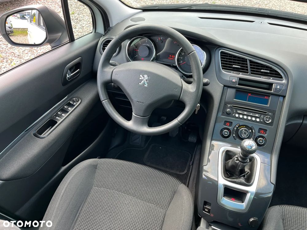 Peugeot 5008 - 22