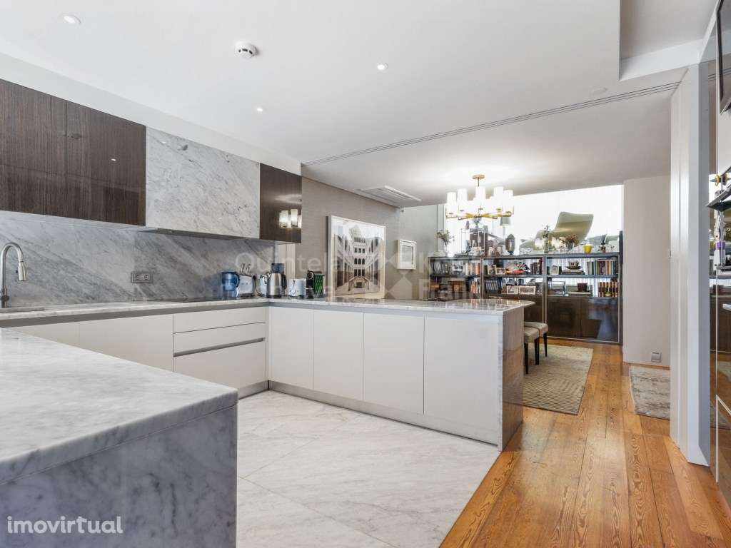 Moradia T4 com piscina e jardim na Foz do Douro, Porto - Grande imagem: 4/24