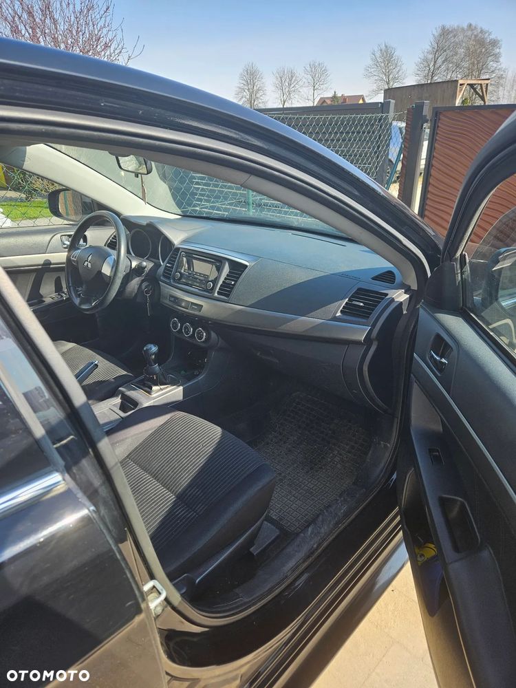 Mitsubishi Lancer 1.6 Intense - 8
