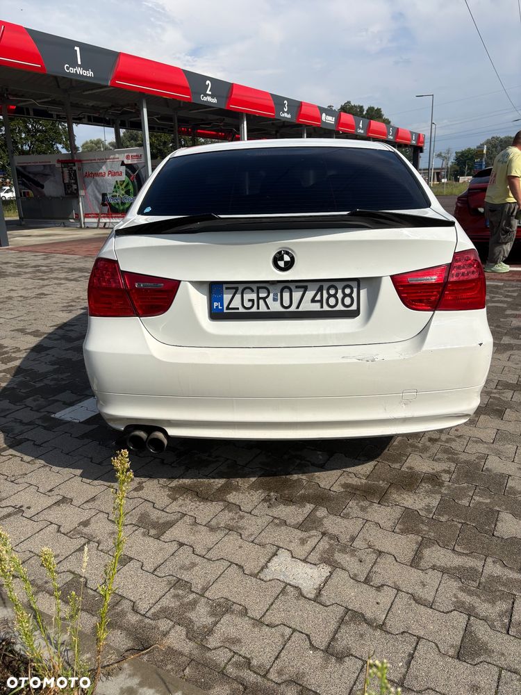 BMW Seria 3 330d - 4