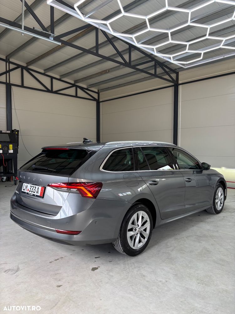 Skoda Octavia 2.0 TDI DSG Ambition - 3