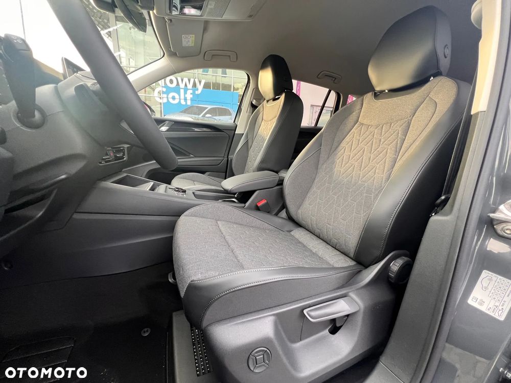 Volkswagen Tiguan - 10