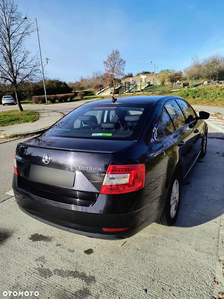 Skoda Octavia 2.0 TDI Ambition DSG - 4