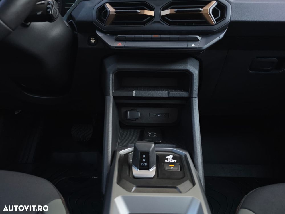 Dacia Duster HEV 140 Extreme - 12