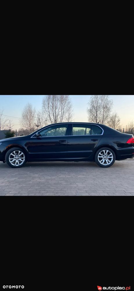 Skoda Superb 2.0 TDI 4x4 Ambition DSG - 4