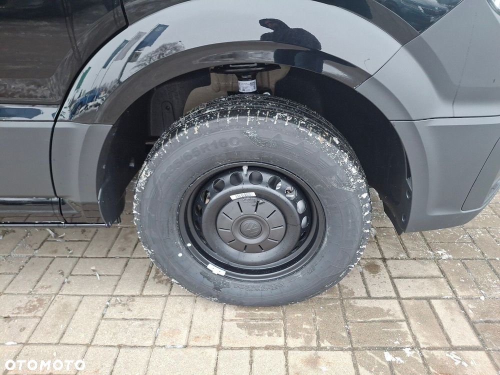 Volkswagen Crafter Furgon 4490 - 9