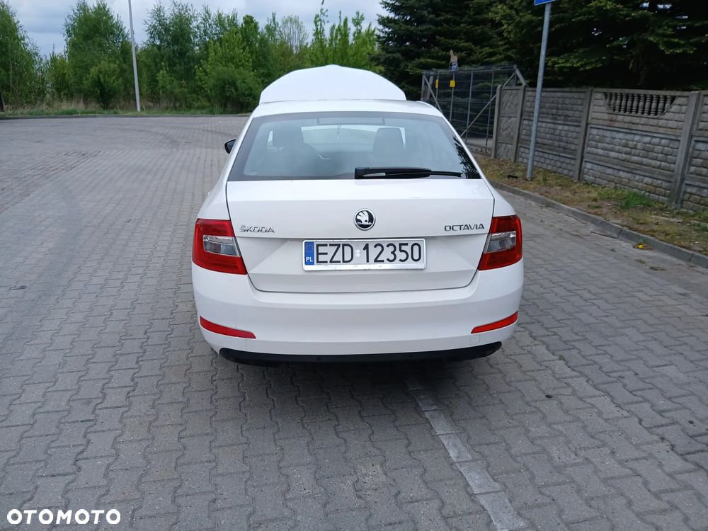 Skoda Octavia 1.6 TDI Solution - 20