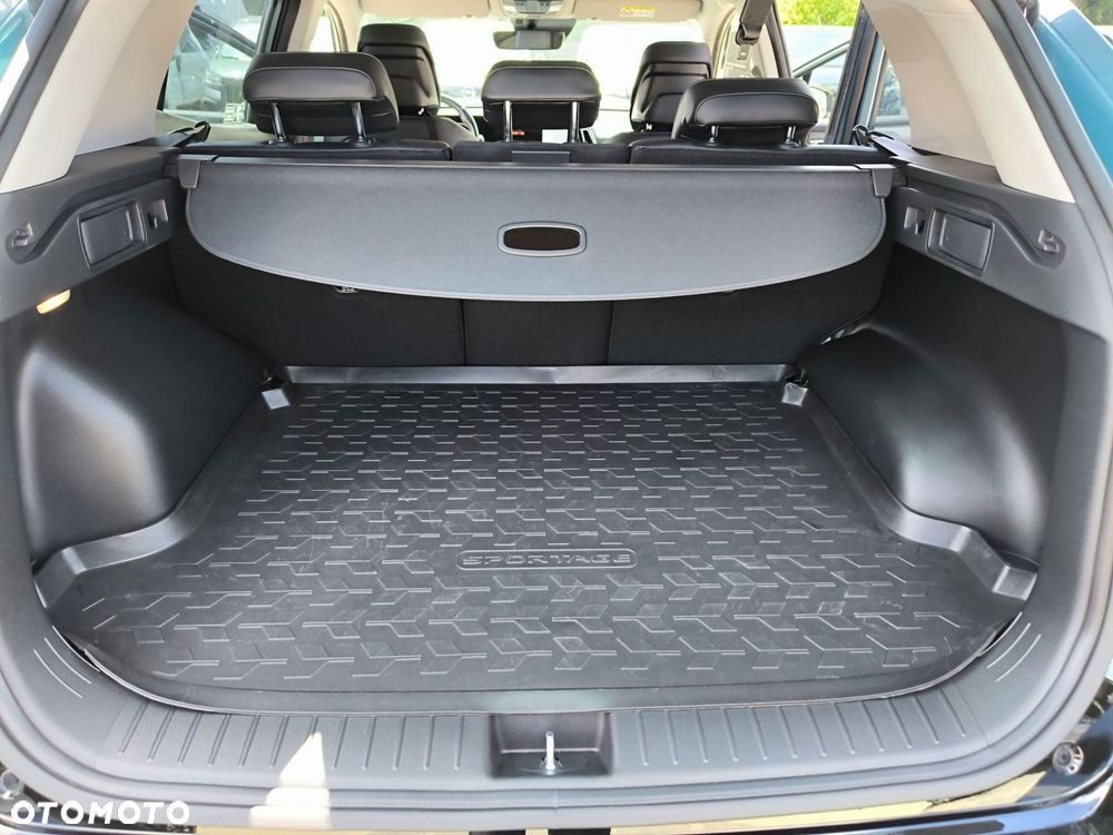 Kia Sportage 1.6 T-GDI HEV Business Line 2WD - 17