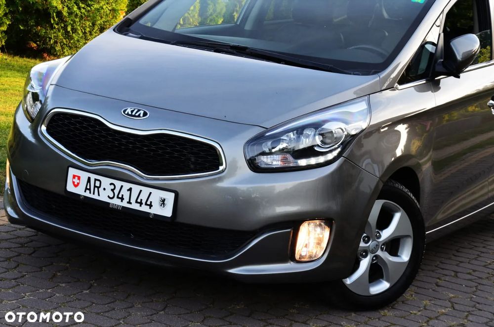 Kia Carens 1.7 CRDi XL 7os - 33
