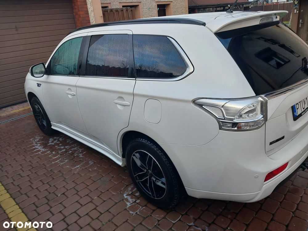 Mitsubishi Outlander 2.0 4WD - 2