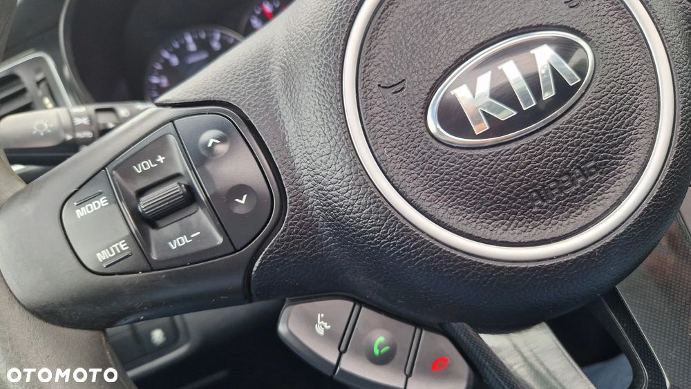 Kia Carens 1.6 GDI Edition 7 - 17