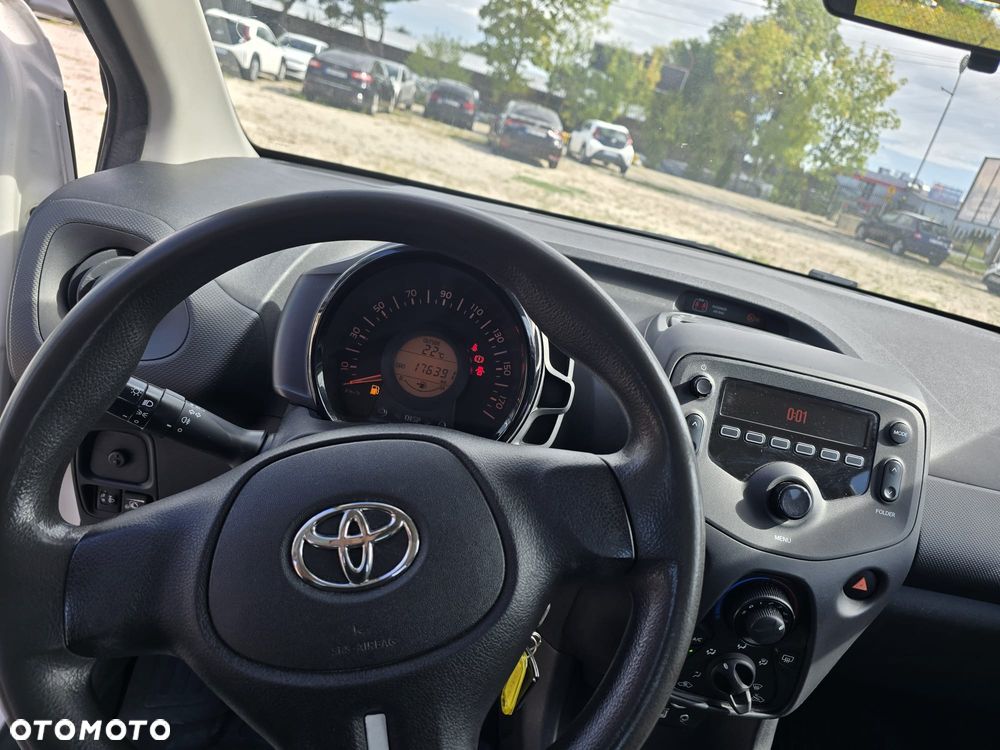 Toyota Aygo 1.0 VVT-i JBL Edition - 11
