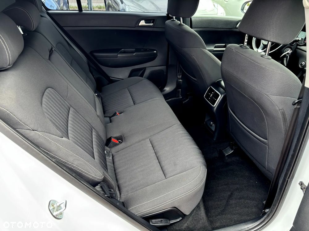 Kia Sportage 1.6 GDI L Business Line Plus 2WD - 17