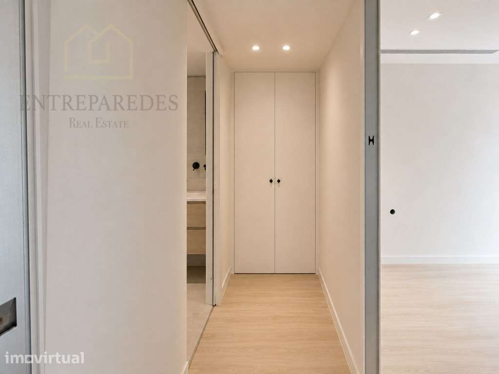 Apartamento T1 com lugar de garagem e terraço de 30,75m2 para compr... - Grande imagem: 4/12