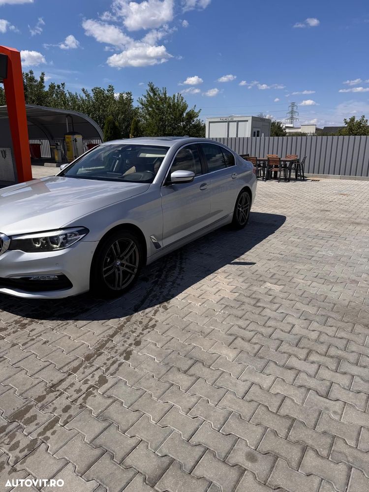 BMW Seria 5 530d xDrive AT - 3