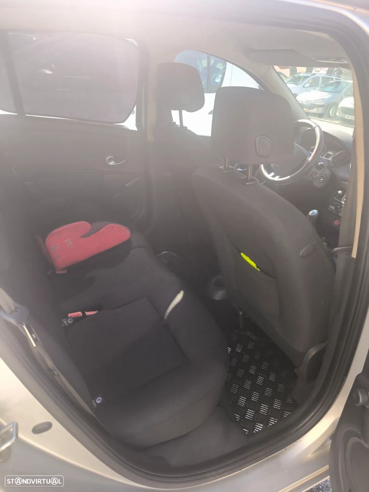 Renault Clio 1.2 16V Dynamique - 13