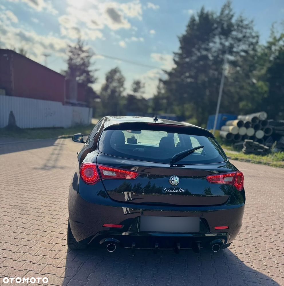 Alfa Romeo Giulietta 2.0 JTDM Veloce - 9
