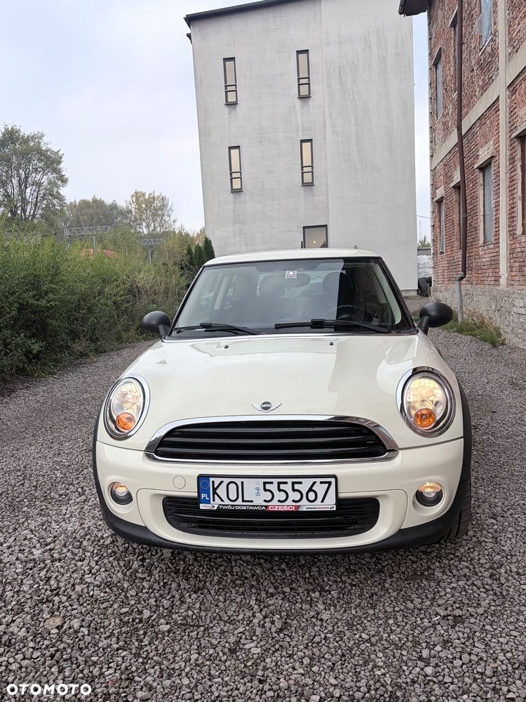 Mini One 2013 photo 5