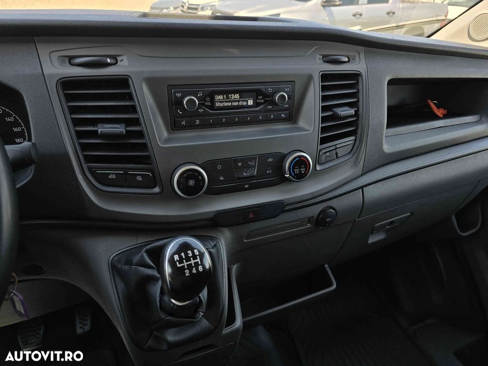 Ford Transit - 11