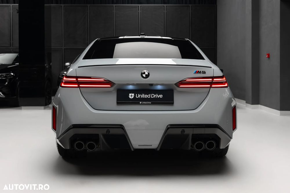 BMW M5 xDrive AT PHEV - 39