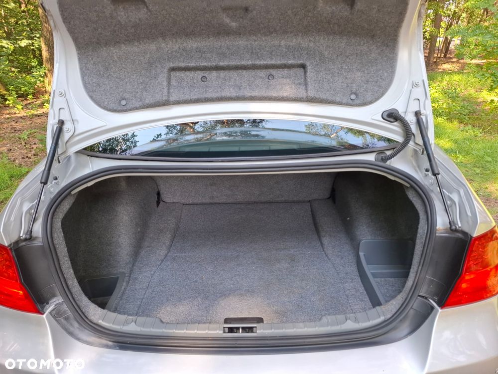BMW Seria 3 320d DPF - 14