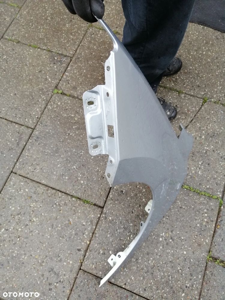 Skoda Rapid błotniki przód kod lakieru 9156  LA7W - 6