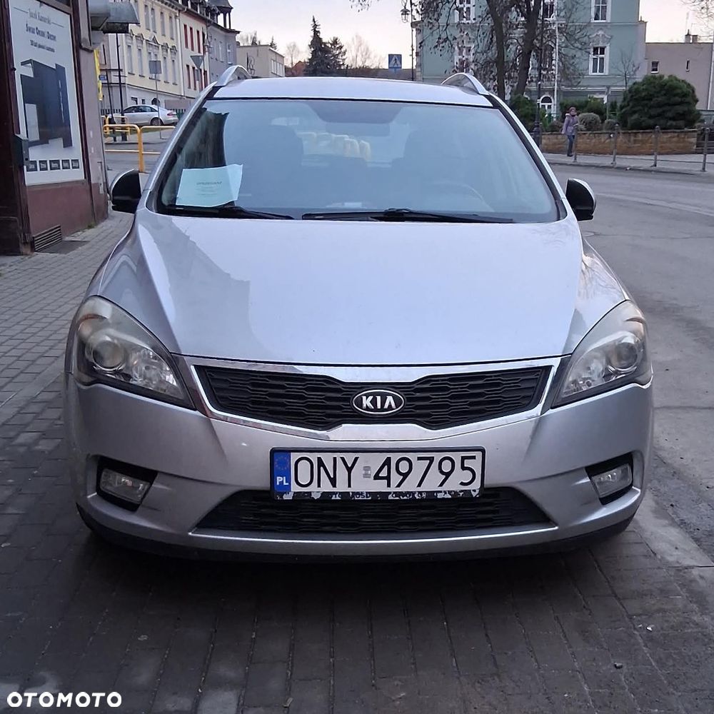 Kia Ceed - 1