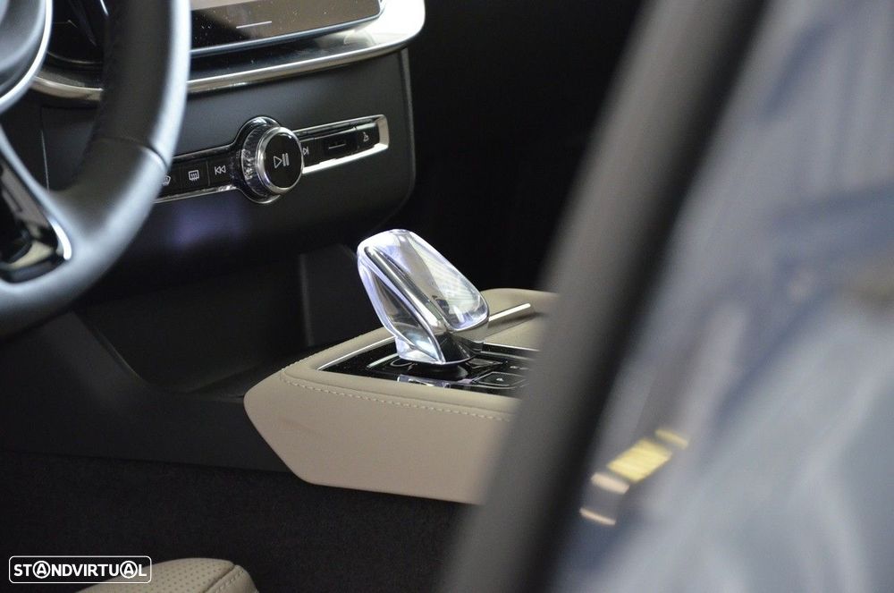 Volvo XC 90 2.0 T8 PHEV Plus Dark AWD - 14