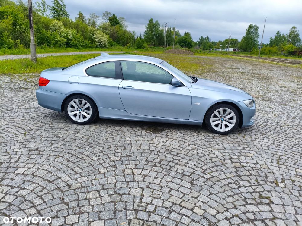 BMW Seria 3 330d xDrive - 6