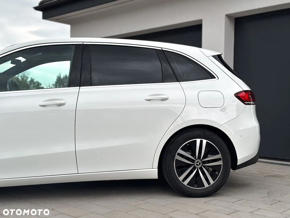 Mercedes-Benz Klasa B 200 d 8G-DCT - 26