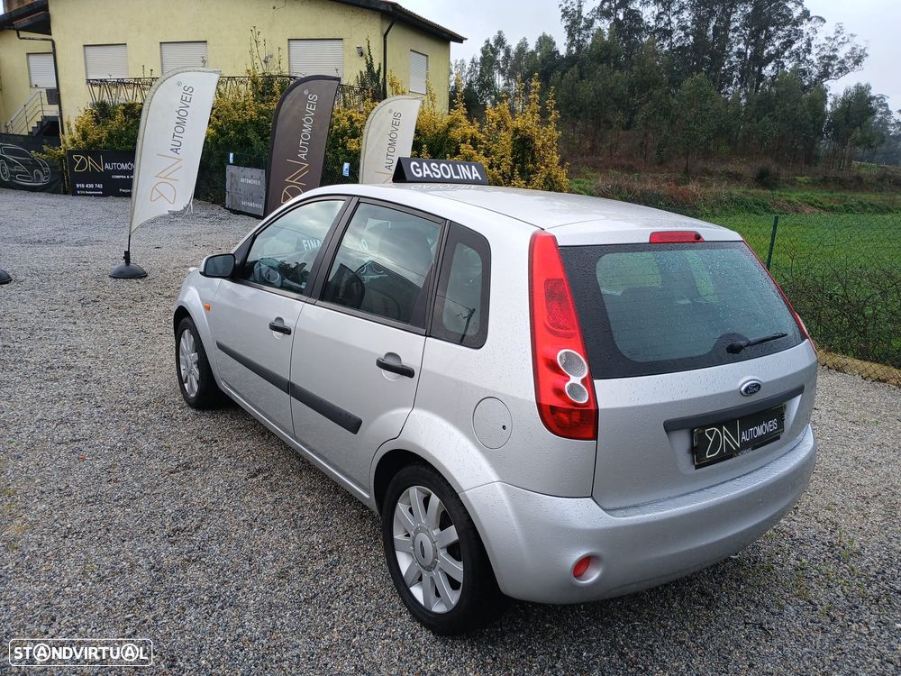 Ford Fiesta 1.25 Connection - 10