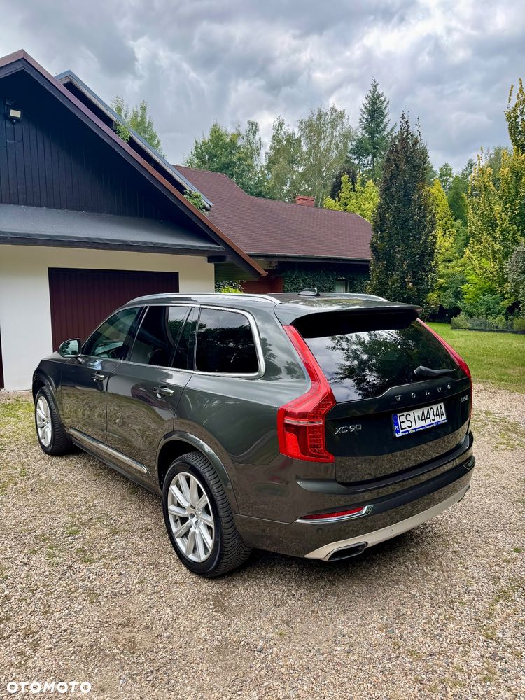 Volvo XC 90 D5 SCR AWD Inscription 7os - 9