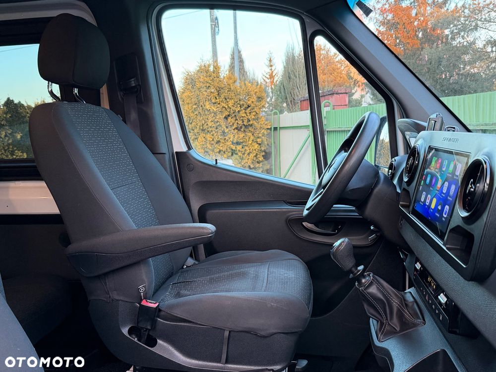 Mercedes-Benz Sprinter Tourer Standard HA CREW - 17