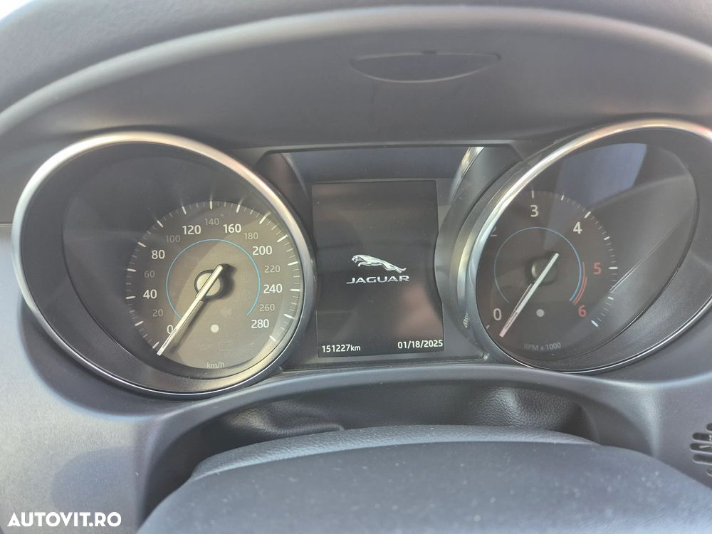 Jaguar XE E-Performance Aut. R-Sport - 5