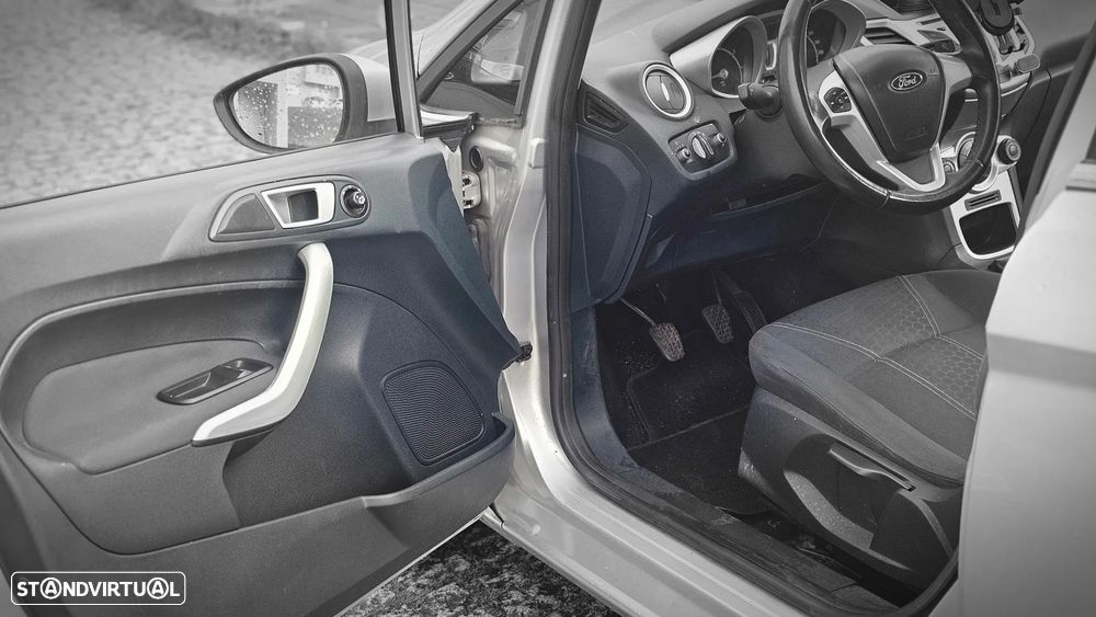 Ford Fiesta 1.25 Trend - 10