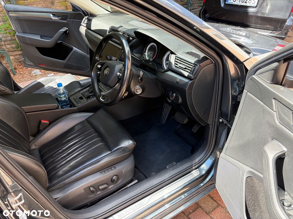 Skoda Superb 2.0 TDI SCR Active DSG - 16