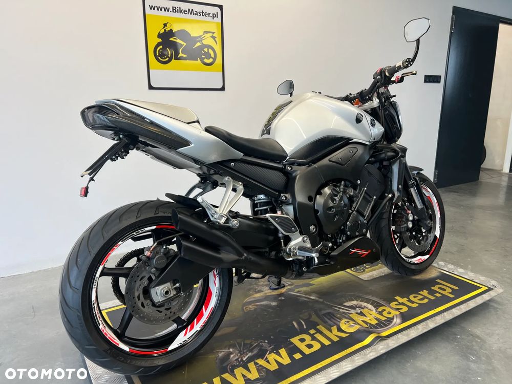 Yamaha FZ - 6
