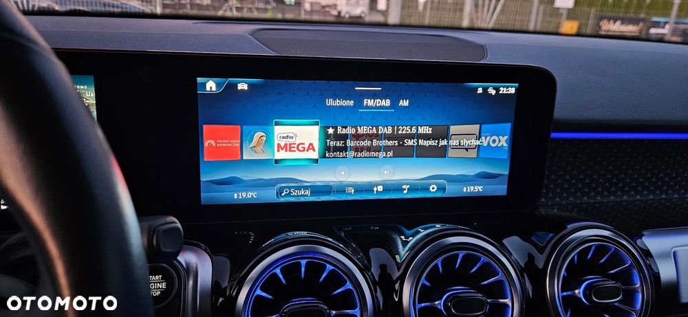 Mercedes-Benz GLB 200 d 8G-DCT Progressive Advanced - 28