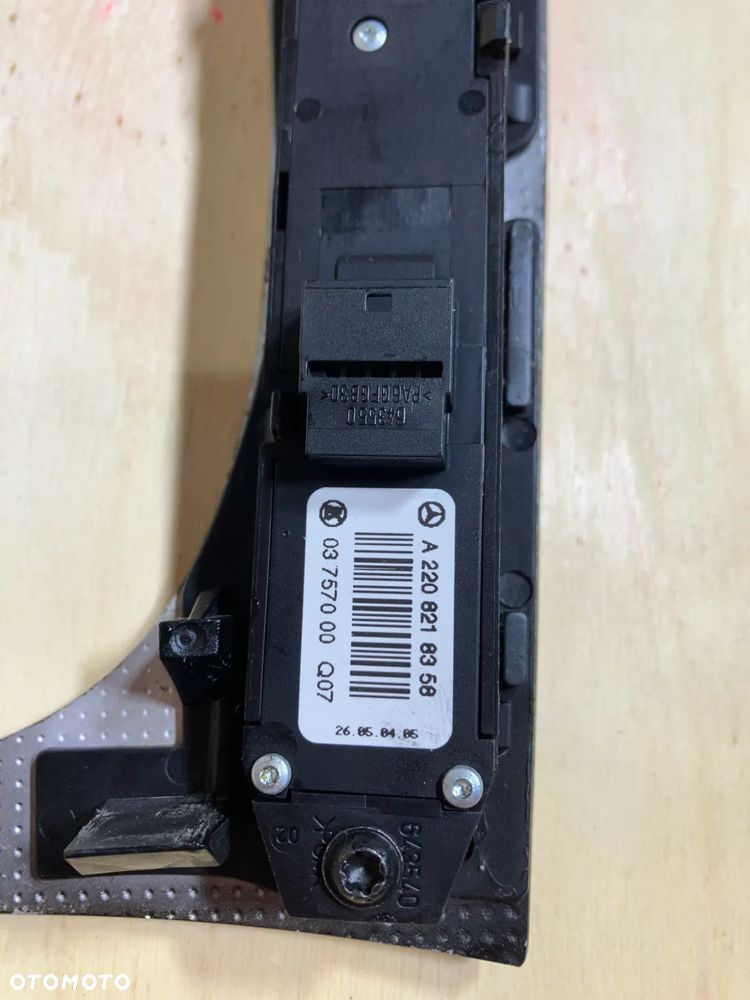 PRZEŁACZNIKI PRZEŁĄCZNIK MERCEDES W220 LIFT DISTRONIC AKTYWNY TEMPOMAT PRZYCISK A2208211781 A2208218358 - 7