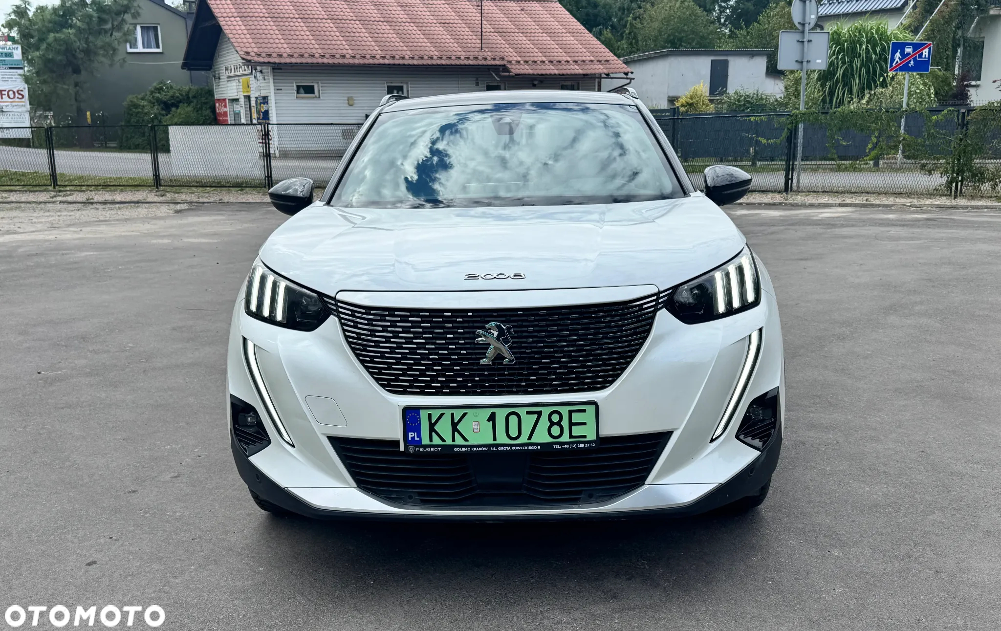 Peugeot 2008 e-2008 GT Line - 4