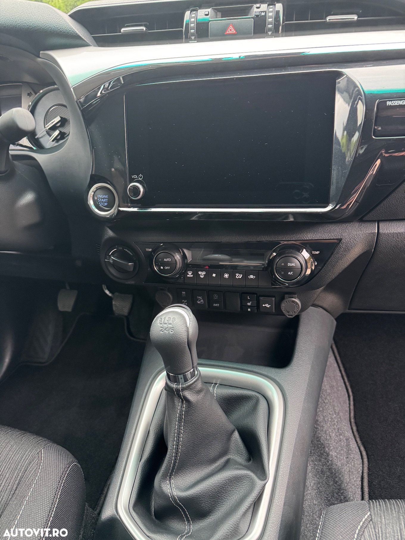 Toyota Hilux - 16