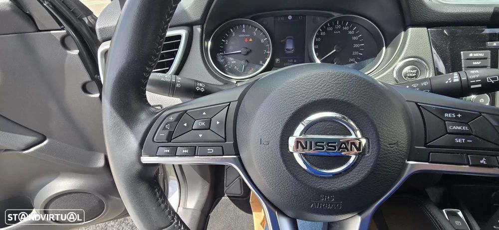 Nissan Qashqai 1.3 DIG-T N-Connecta J18 DCT - 22