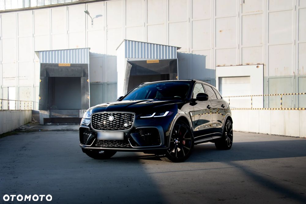 Jaguar F-Pace 5.0 V8 S/C AWD SVR - 11