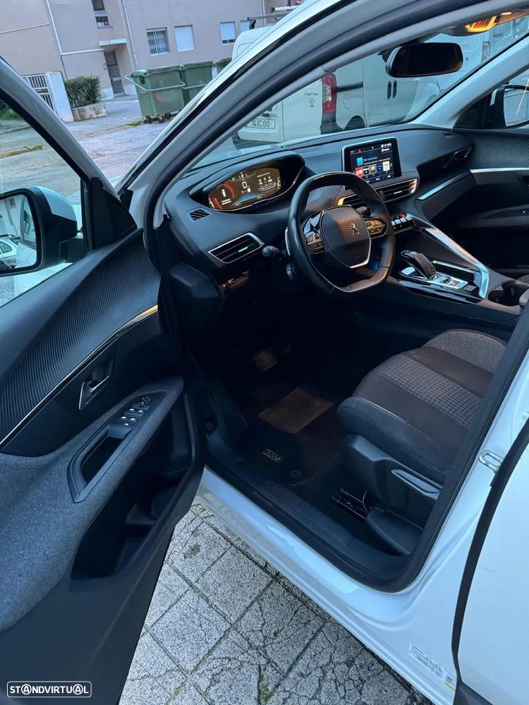 Peugeot 3008 BlueHDi 130 Stop & Start EAT8 Allure - 7