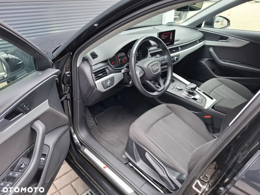 Audi A4 Avant 35 TFSI S tronic - 9
