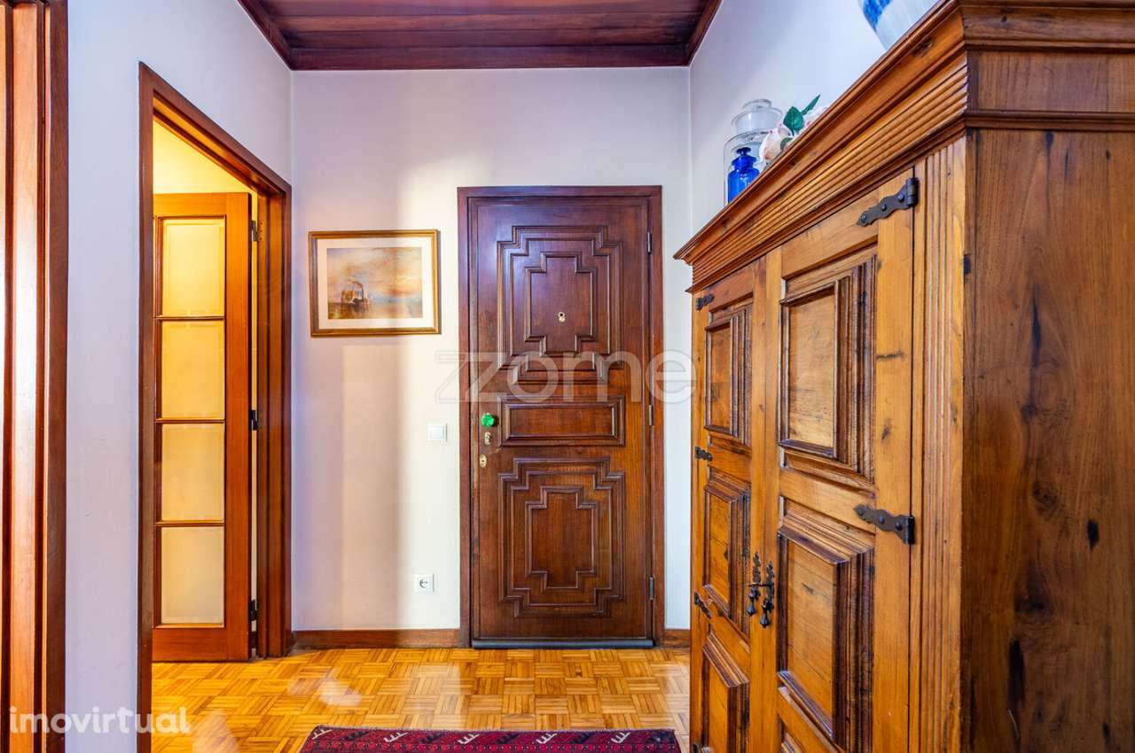 T4 com lugar de garagem à Constituição, Porto - Grande imagem: 4/42