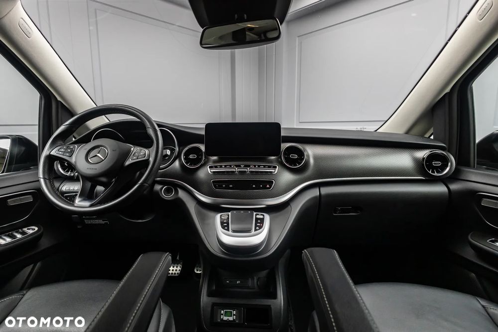 Mercedes-Benz Klasa V 300 d Exclusive 9G-Tronic (d³ugi) - 41