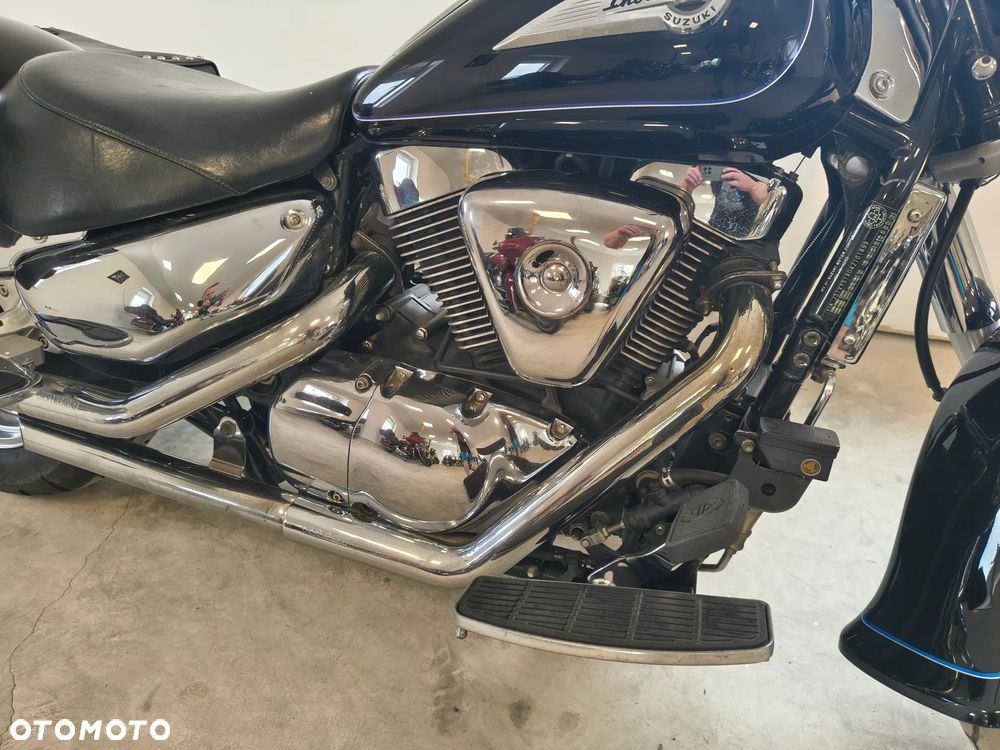 Suzuki Intruder - 14